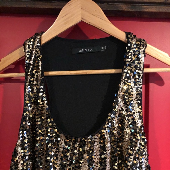 Long sequined dress - Picture 3 of 5